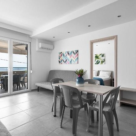 Blue Horizon 3 Apartment Nea Kallikrateia Exterior photo