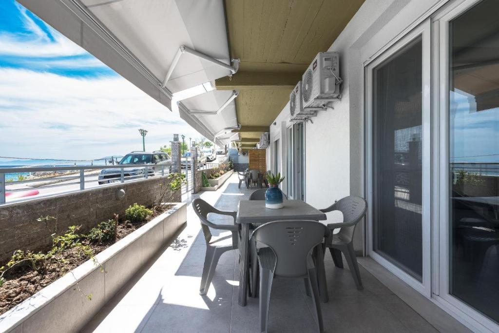 Blue Horizon 3 Apartment Nea Kallikrateia Exterior photo