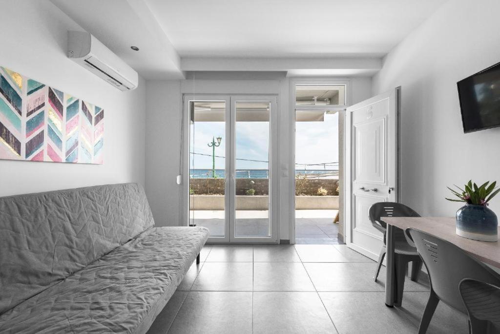 Blue Horizon 3 Apartment Nea Kallikrateia Exterior photo